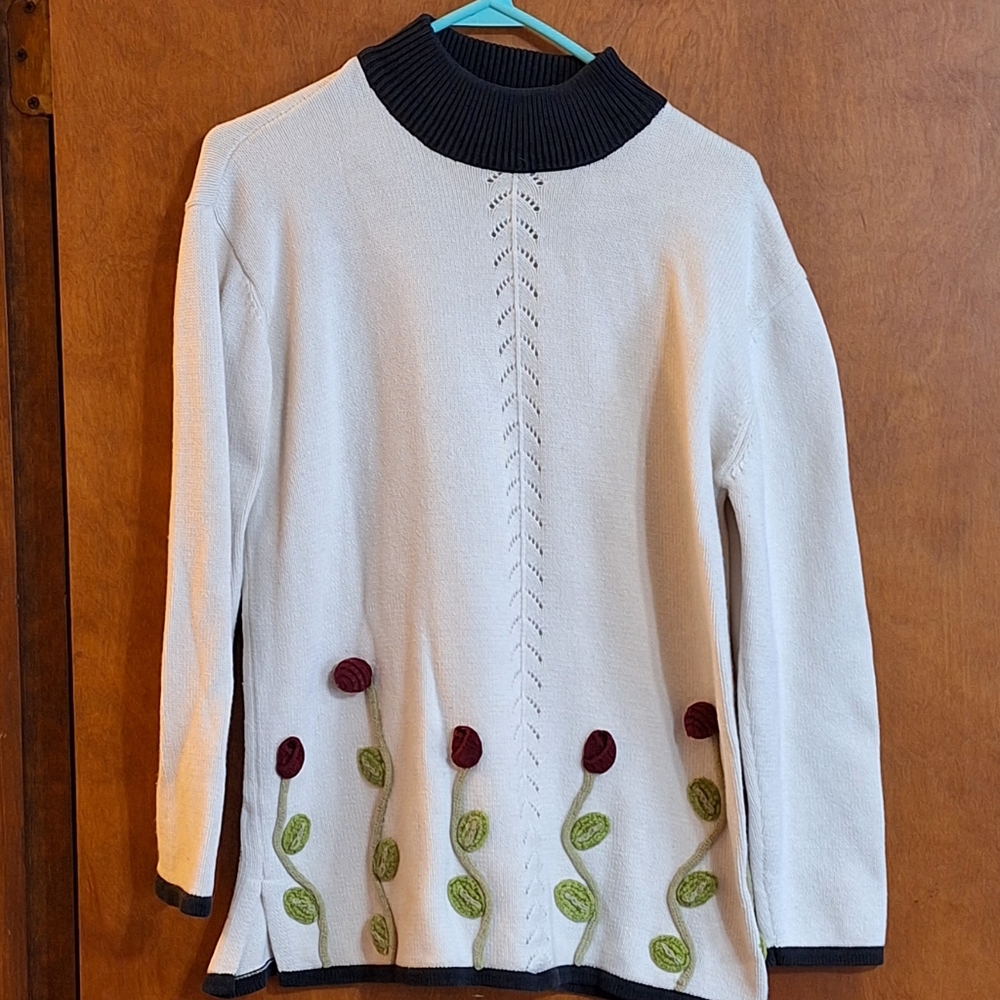 Richard Sport white sweater with embroidered flowers